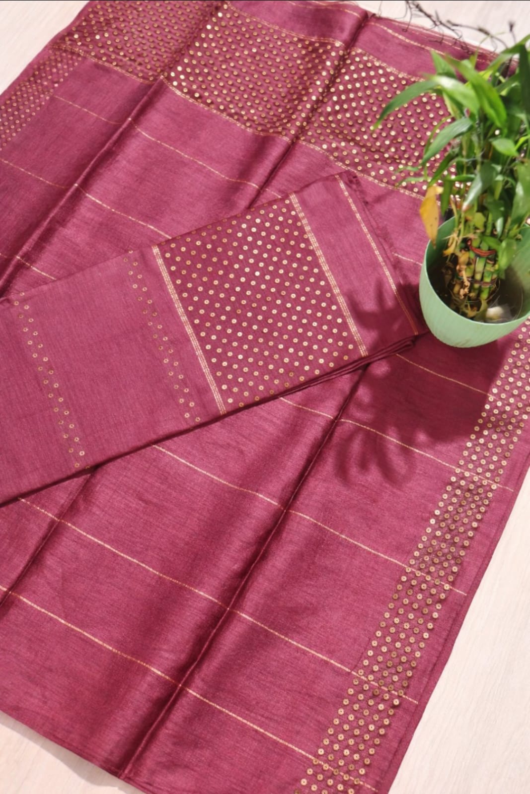 Ira new handwoven Silk Linen Jamdani suit set with 3 meter top and 2.5 meter dupatta featuring elegant net tassel detailing by Rihyaaz.