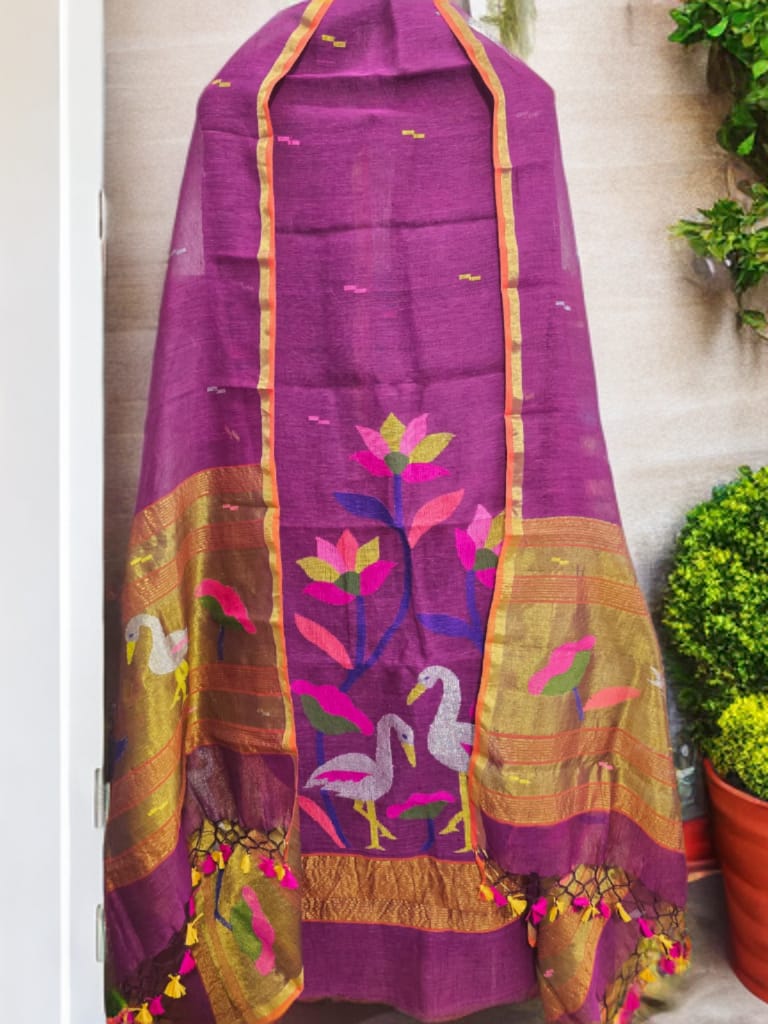 Kora Jayshree pure linen handwoven Jamdani kurti and dupatta set by Rihyaaz, featuring premium-quality traditional Indian handloom weaving.