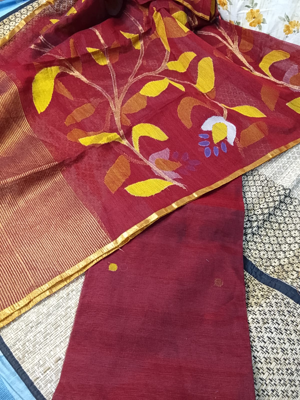 Madhabilata muslin cotton handwoven Needle Jamdani suit with intricate jaal-weaved dupatta by Rihyaaz