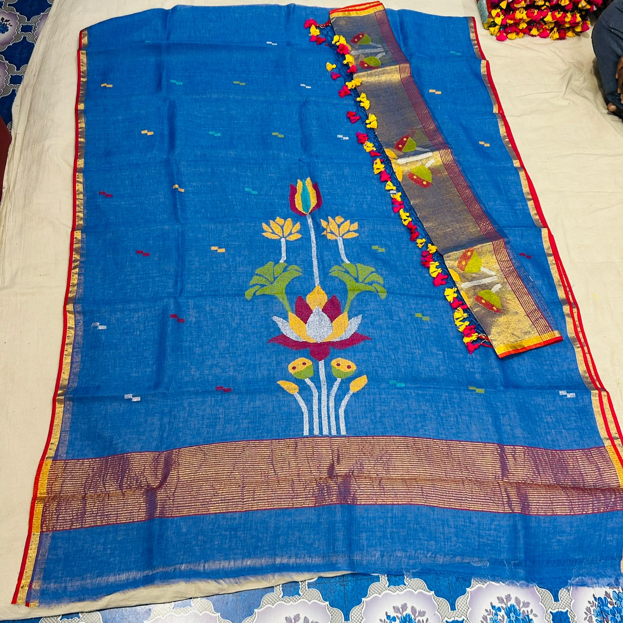 Linen Jamdani suit set by Rihyaaz featuring 2.5 metre top fabric and dupatta, showcasing elegant traditional Jamdani weaving and handcrafted ethnic design.