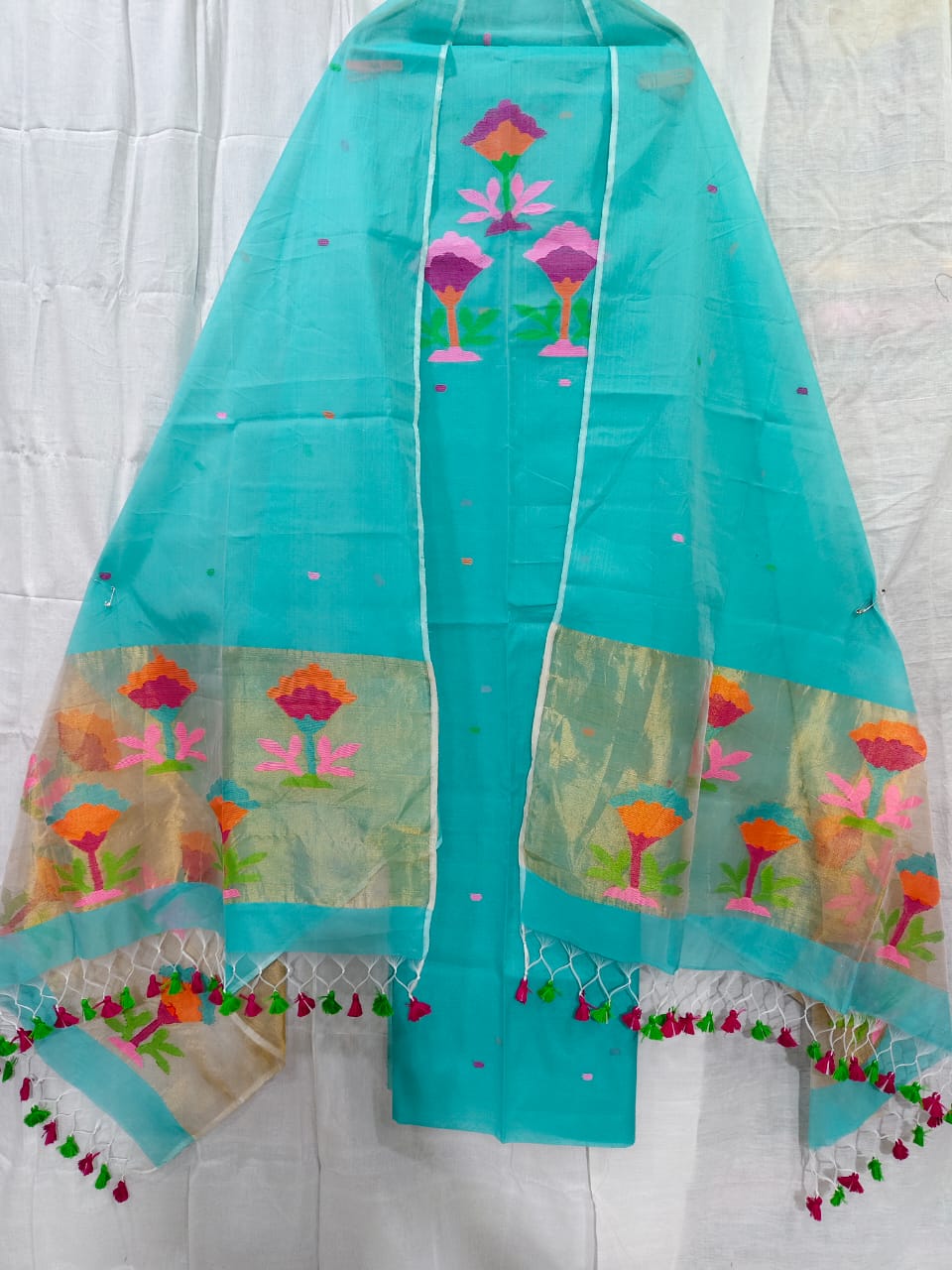 Muslin Weaved Suit with Tasselled Dupatta | Rihyaaz