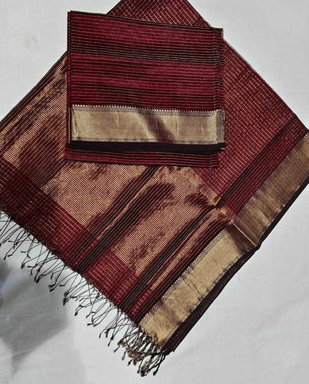 Maheshwari Handloom 2-Piece Suit – Golden Jari Elegance