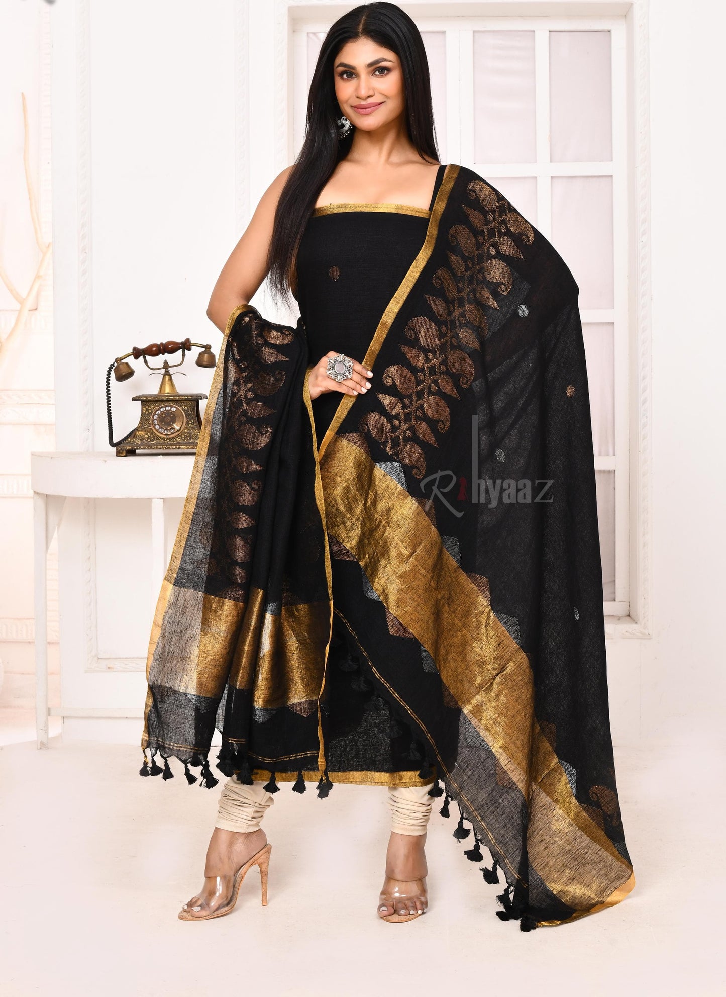 π²ππππ | Pure Linen Gadwal Zari Border Tissue Palla Suits