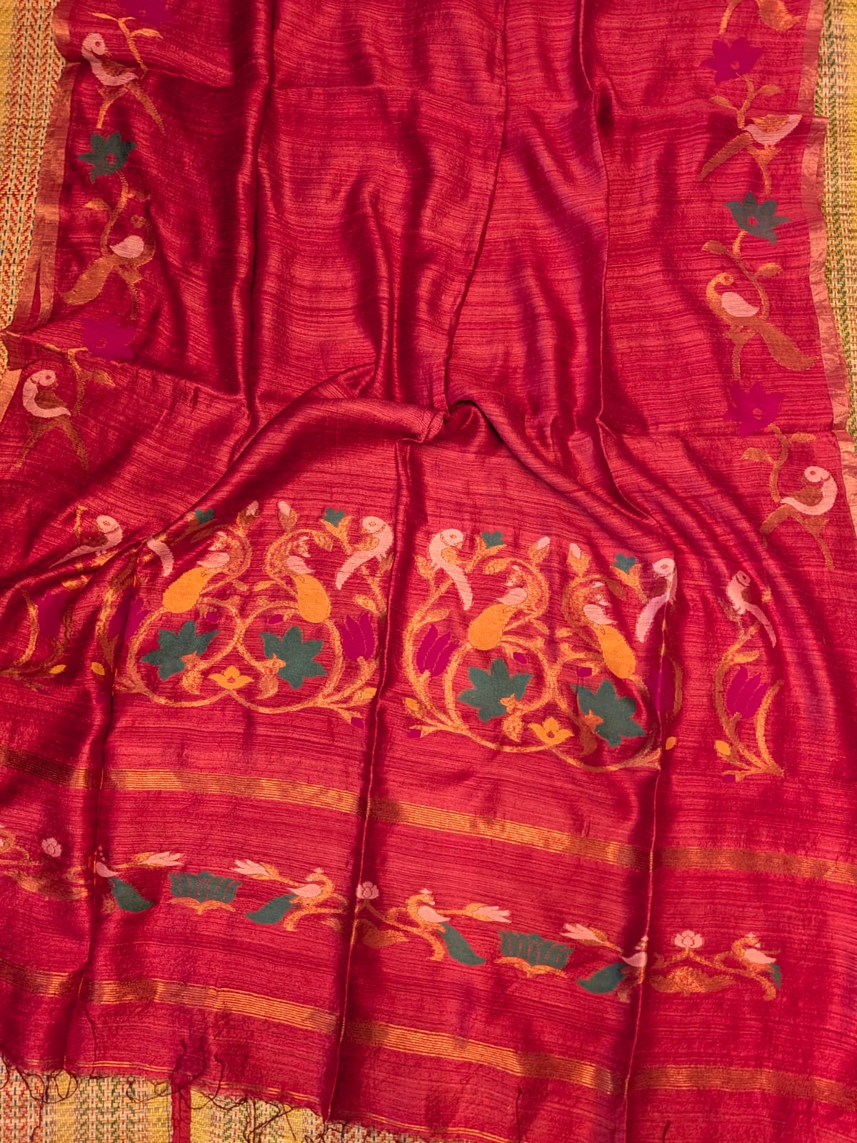 Utsav Red Pure Matka Jamdani saree by Rihyaaz Fashions featuring a Paithani-style pallu, handwoven designer border and contrasting tested zari borders.