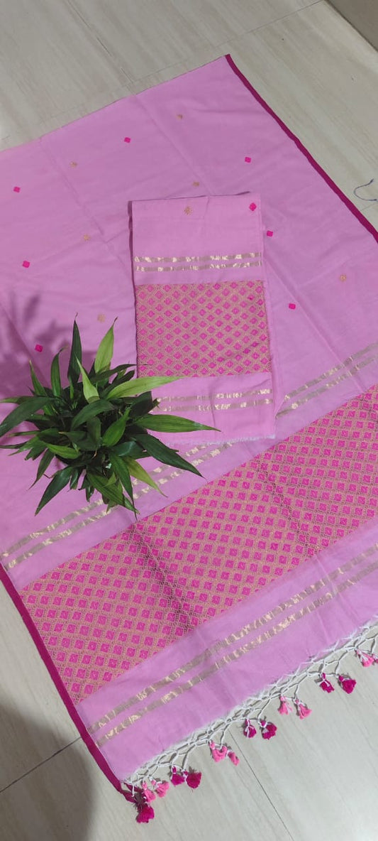 *Kajoli -120count mul khadi suits with fishshell weave in dual zari for the festivities.