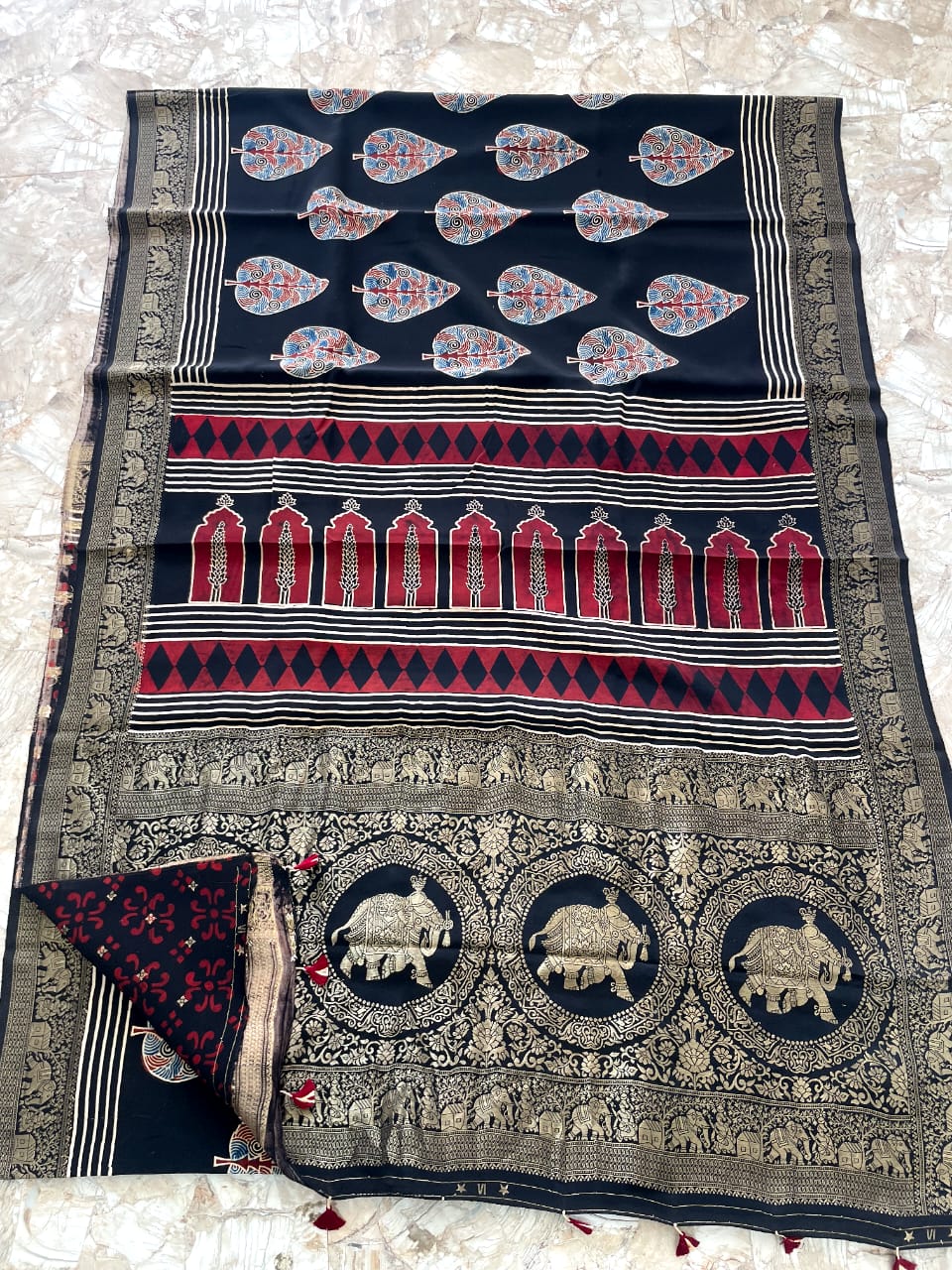 Dola Benarasi Pallu Ajrakh Hand Block Print Saree | Authentic Handloom Elegance