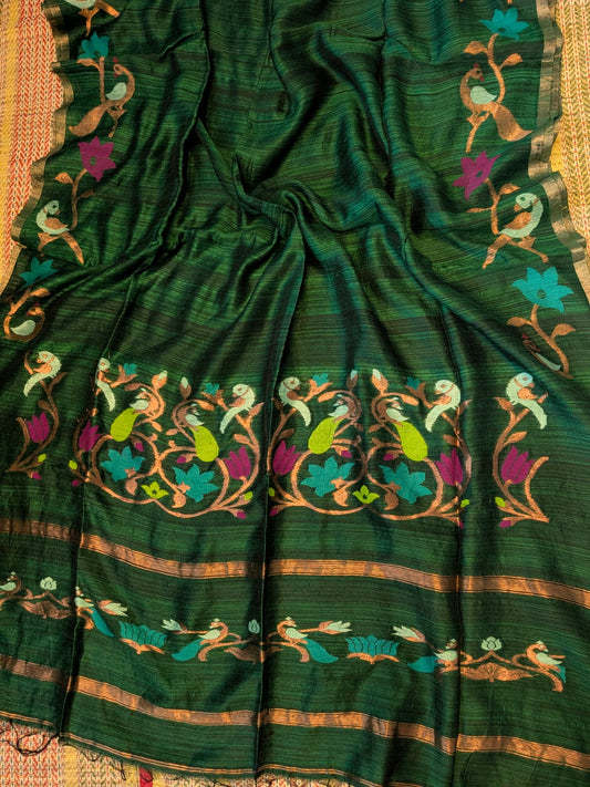 Utsav Bottle Green Pure Matka Jamdani saree by Rihyaaz Fashions featuring a Paithani-style pallu, handwoven designer border and contrasting tested zari borders.