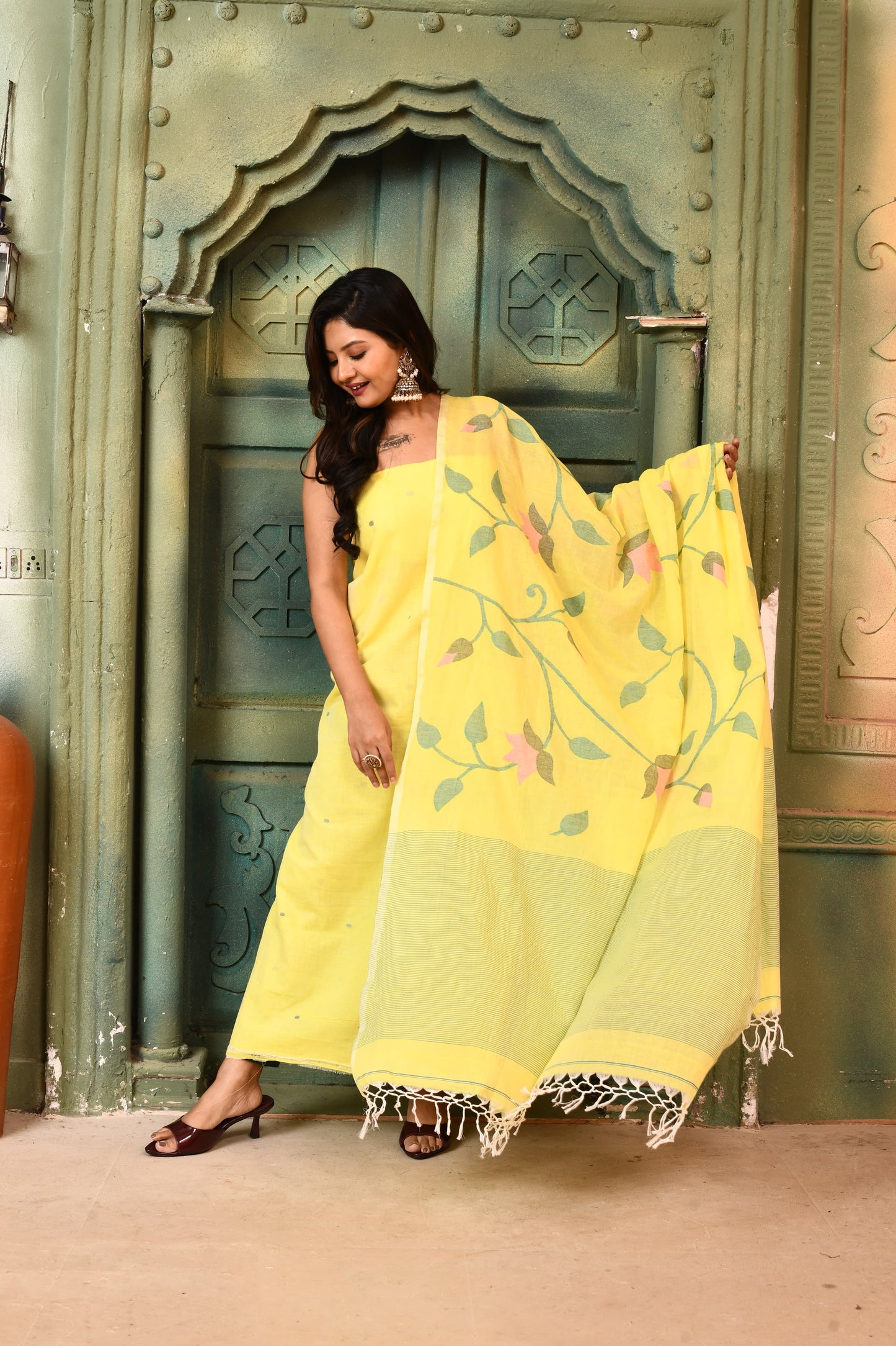 π²ππππ - Mul cotton tantuj needle weaved all over jaal work dupatta with polka dot suit