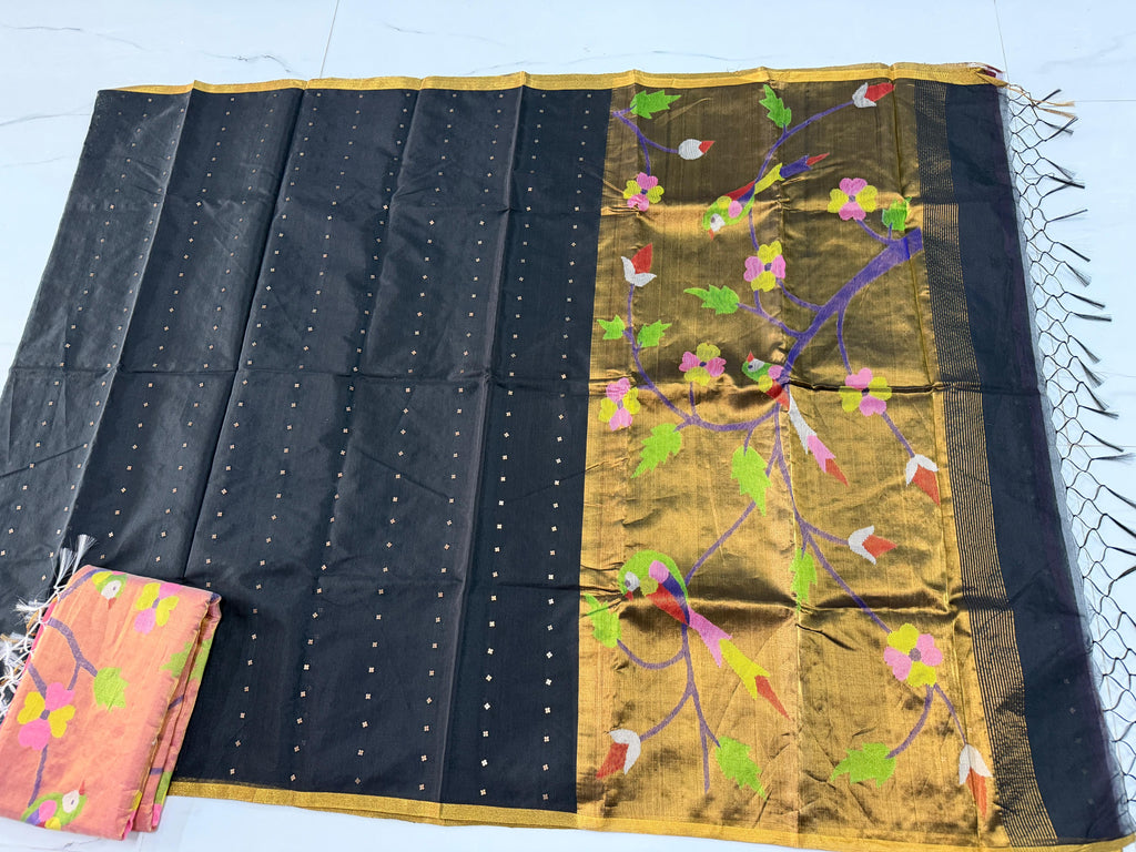 Tehni black sequin weaved Muslin Paithani saree by Rihyaaz, elegant traditional festive saree with intricate Paithani weaving and all-over weaved sequin detailing.