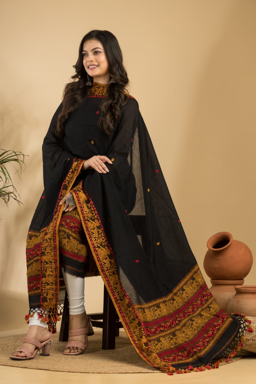 Rihyaaz Black cotton Baluchari suit set with 2.5 meter top and 2.5 meter tassel dupatta, elegant traditional ethnic wear for women.