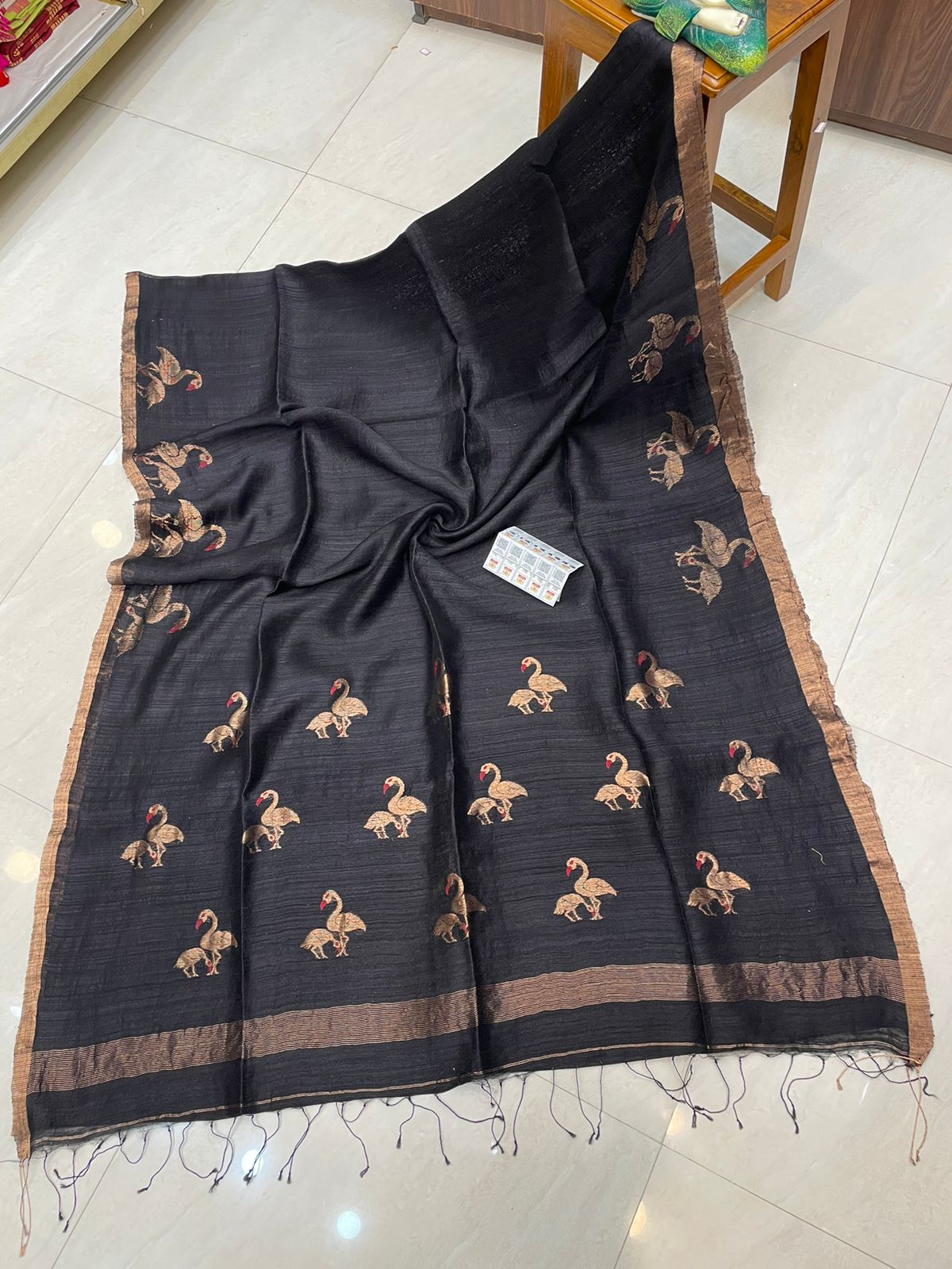 Stork dual zari silk Matka saree by Rihyaaz featuring rich handwoven texture and elegant traditional zari detailing.