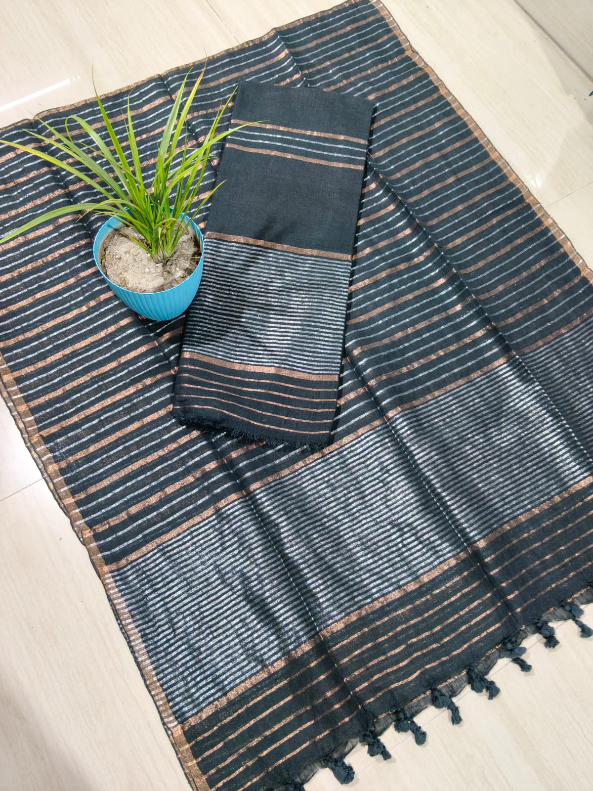 Shreeja - Dual Zari Weaved Jamdani Suit by Rihyaaz featuring intricate handwoven Jamdani motifs with elegant dual zari weaving, premium ethnic wear for festive and wedding occasions.