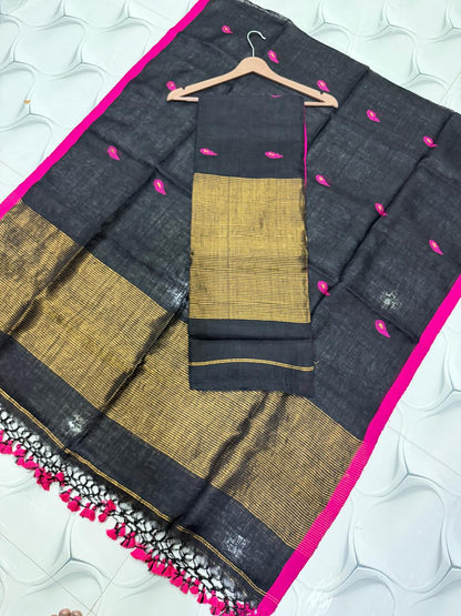Nethra linen zari patta Jamdani suit by Rihyaaz, featuring a refined linen texture, delicate zari patta detailing and elegant traditional Jamdani craftsmanship.