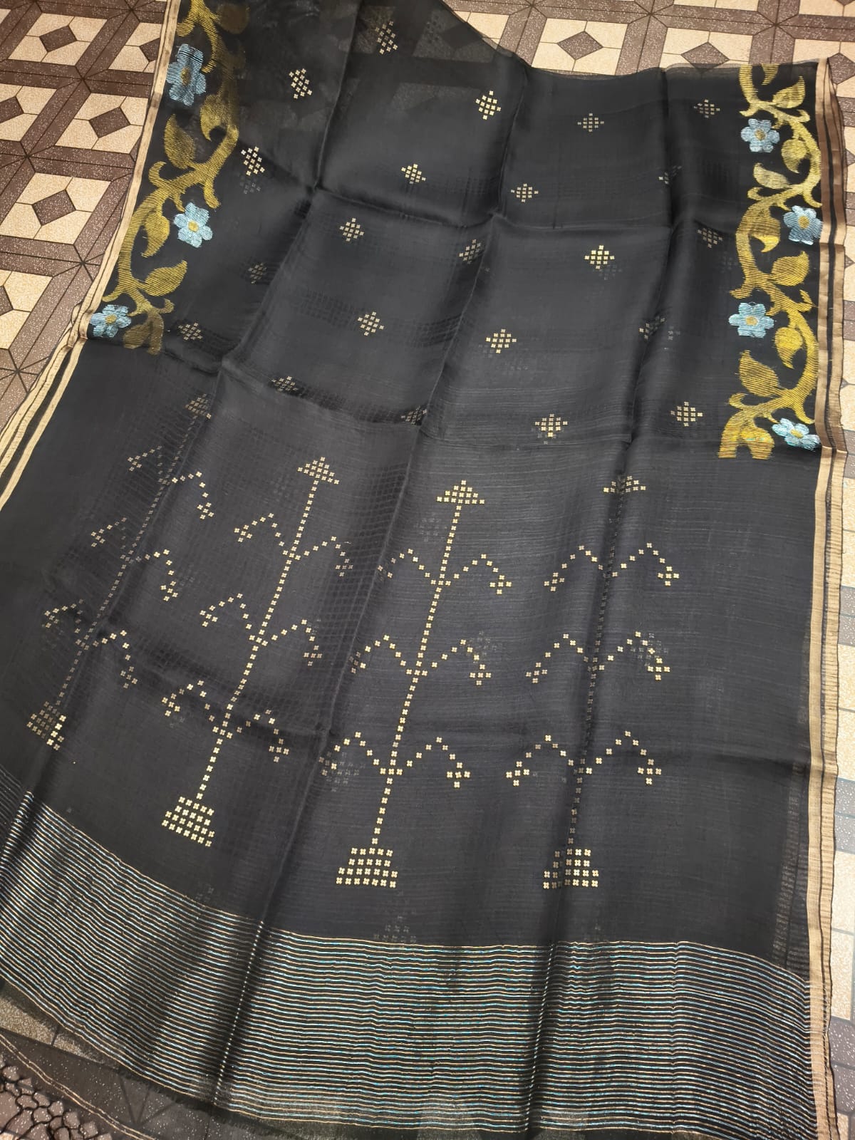 Maan pure premium Resham saree with needle tissue Jamdani work, brass sequin pallu and running blouse piece by Rihyaaz