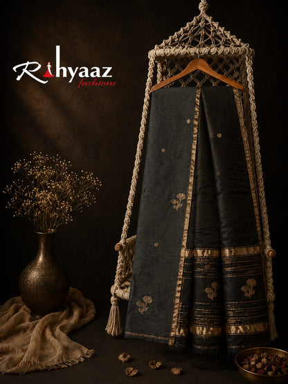 Lipi Black Resham Linen Zari Jamdani suit with zari border and heavy palla Resham dupatta by Rihyaaz