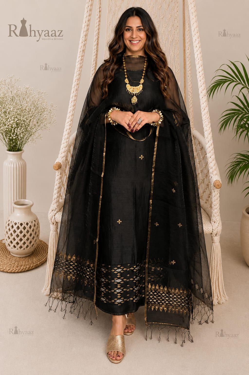 Abha by Rihyaaz – Silk linen dual zari Jamdani weaved suit with an elegant resham dupatta, handcrafted ethnic wear featuring traditional weaving and premium festive craftsmanship.