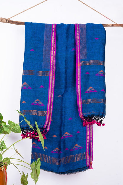 𝓟𝔂𝓻𝓪𝓶𝓲𝓭 Jayshree Linen by Linen Jamdani suit and dupatta with contrasting-colour thread-woven detailing and elegant zari border, crafted by Rihyaaz.