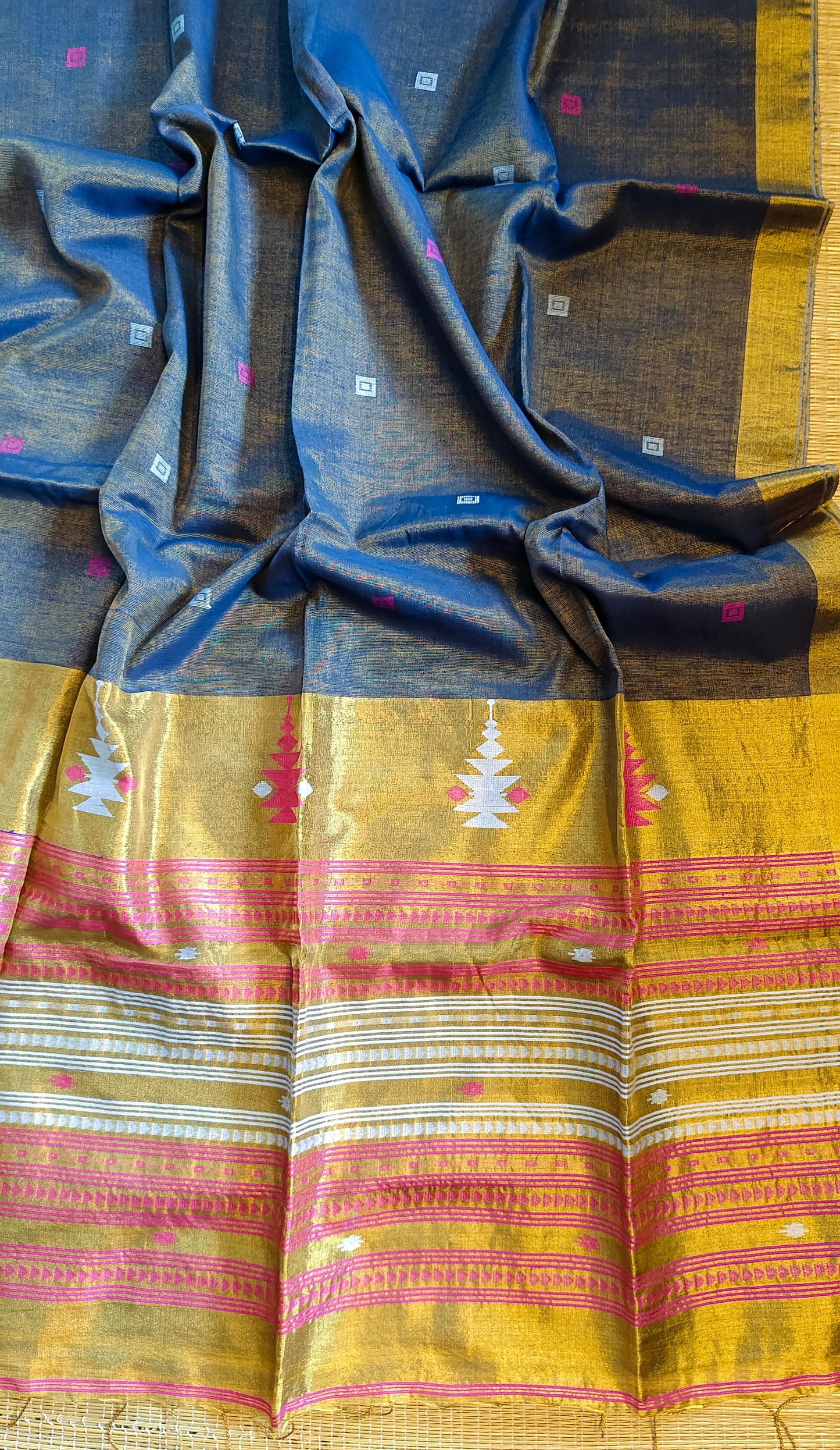 Pure tissue cotton handloom Paithani design saree with beautiful golden selvage and running blouse piece by Rihyaaz.