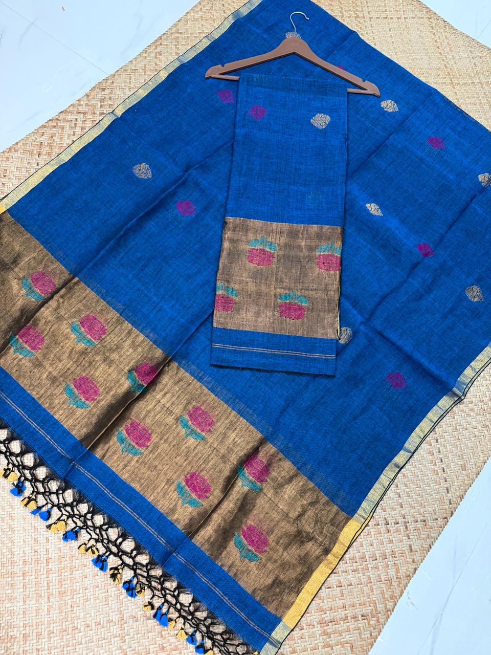 Rihyaaz Zul Zari Patta linen suit set with matching dupatta, showcasing elegant zari detailing and traditional Indian handloom-inspired craftsmansh