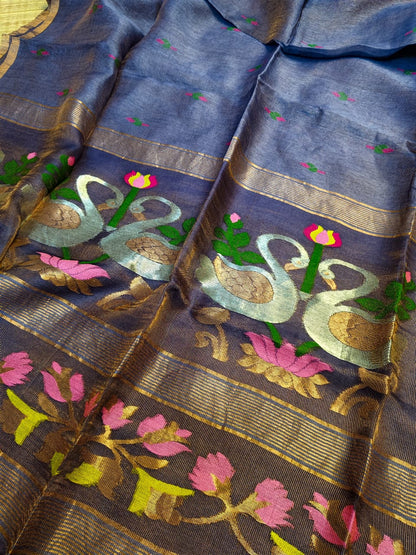 Batakh Silk Tissue Linen Saree by Rihyaaz – a luxurious handwoven saree blending silk tissue elegance with timeless Indian craftsmanship. Perfect for festive and occasion wear.