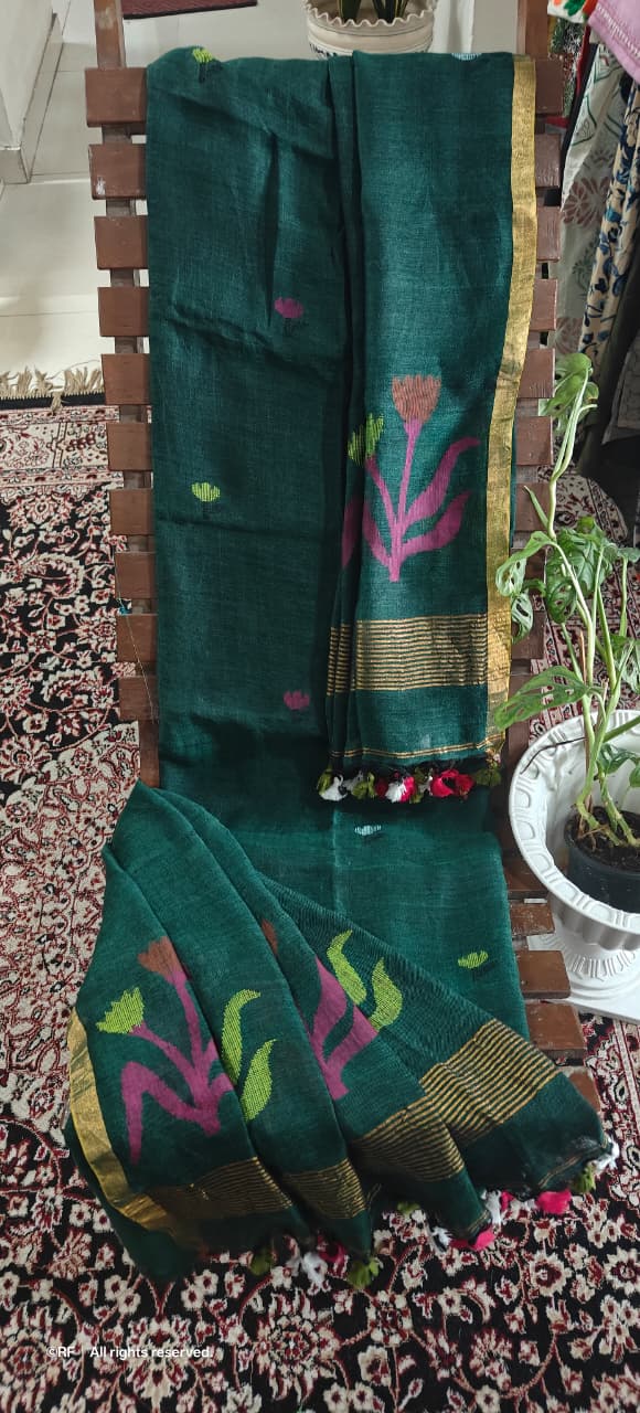 Tulip zari weaved 84 count Jayshree linen needle Jamdani suit with top and dupatta by Rihyaaz