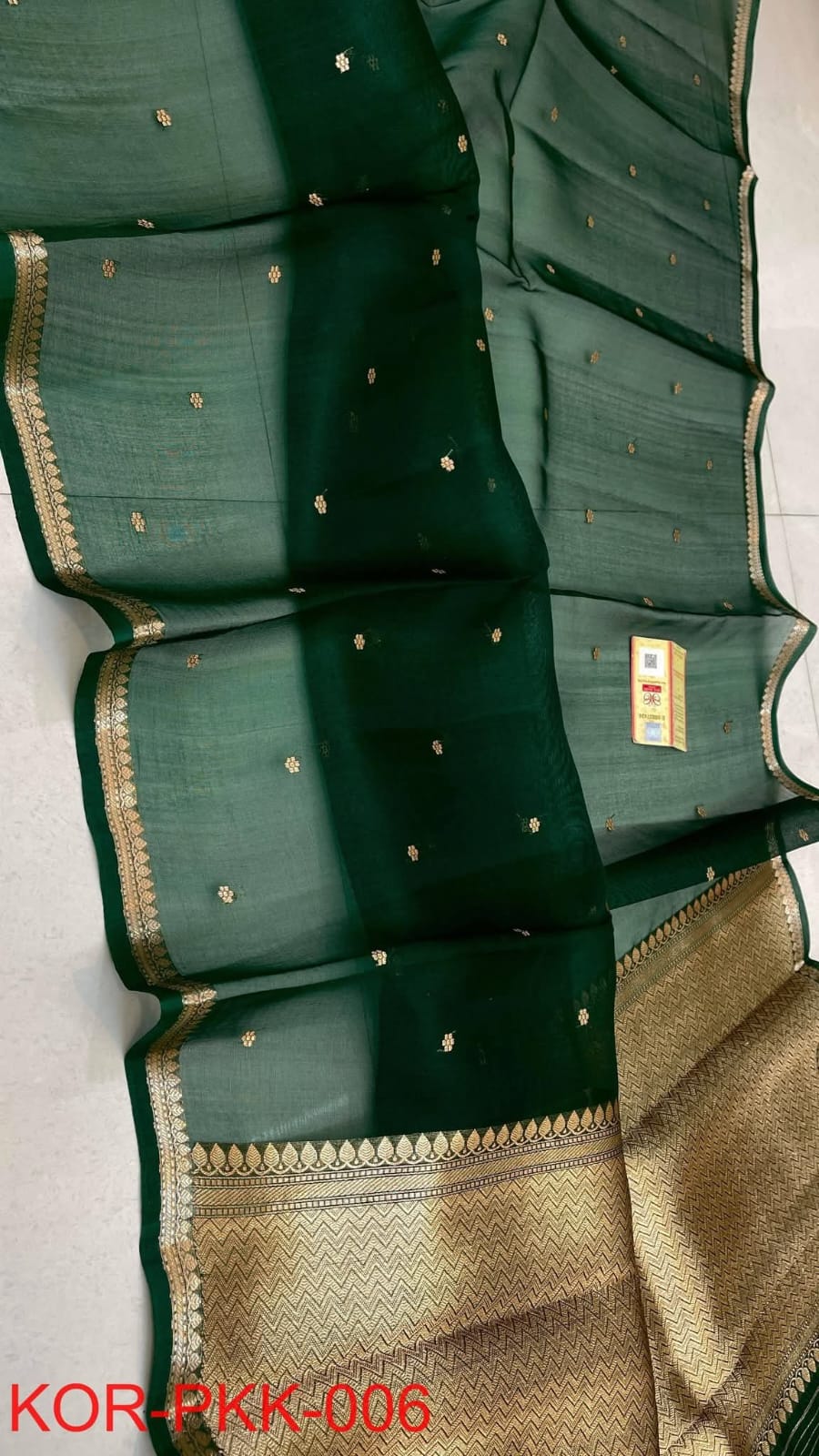 Maheen Premium Kora Silk Zari Weaved Border Saree by Rihyaaz featuring luxurious handwoven Kora silk, elegant zari woven border, lightweight festive designer saree for weddings and celebrations.