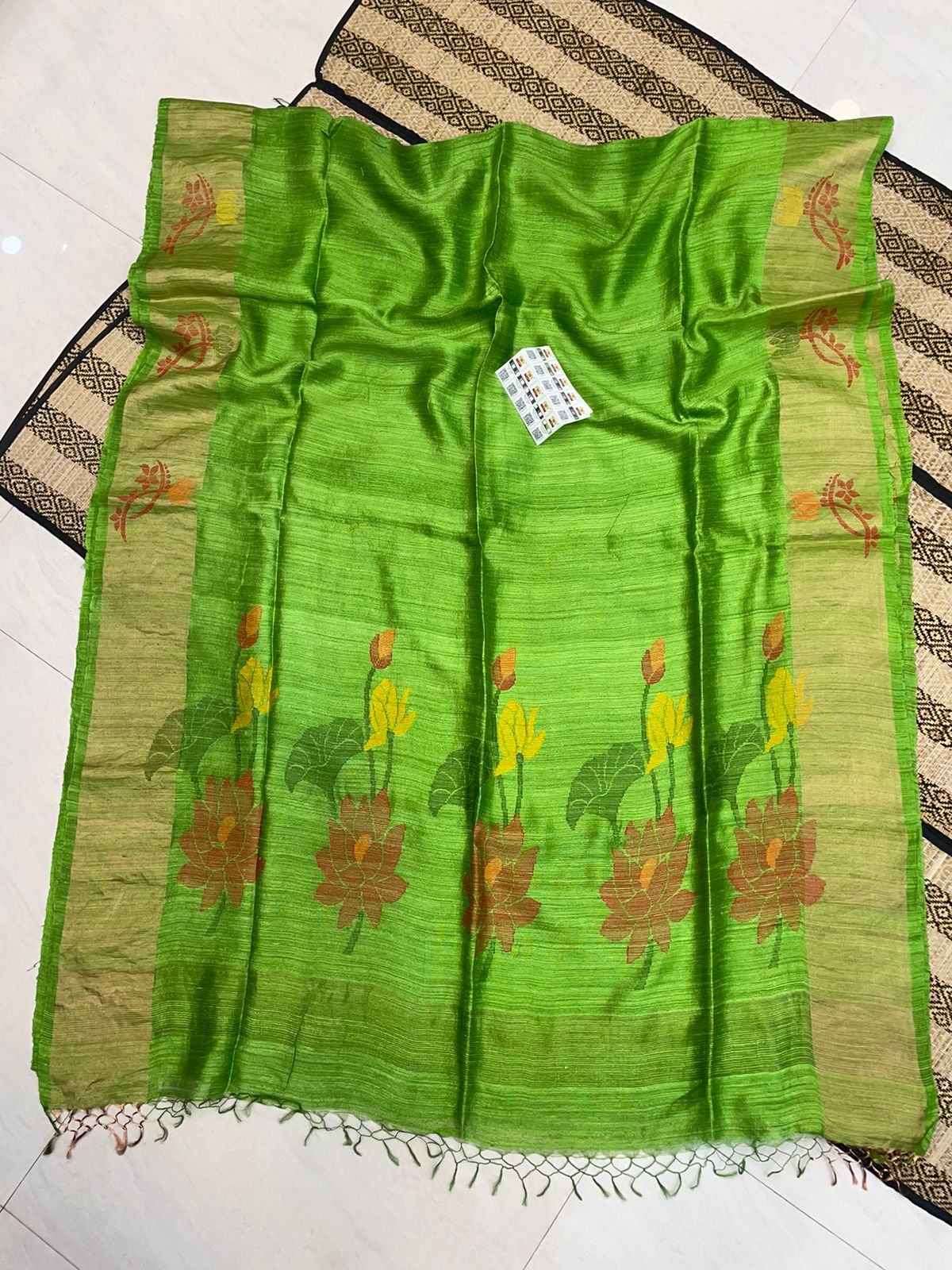 Nilot 100% pure Wash Matka Silk Jamdani saree with running blouse piece, Government Silk Mark certified | Rihyaaz