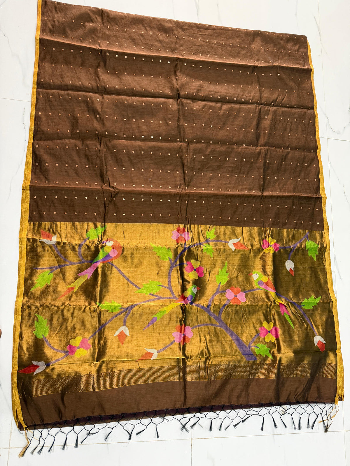 Tehni brown sequin weaved Muslin Paithani saree by Rihyaaz, elegant traditional festive saree with intricate Paithani weaving and allover weaved sequin detailing.