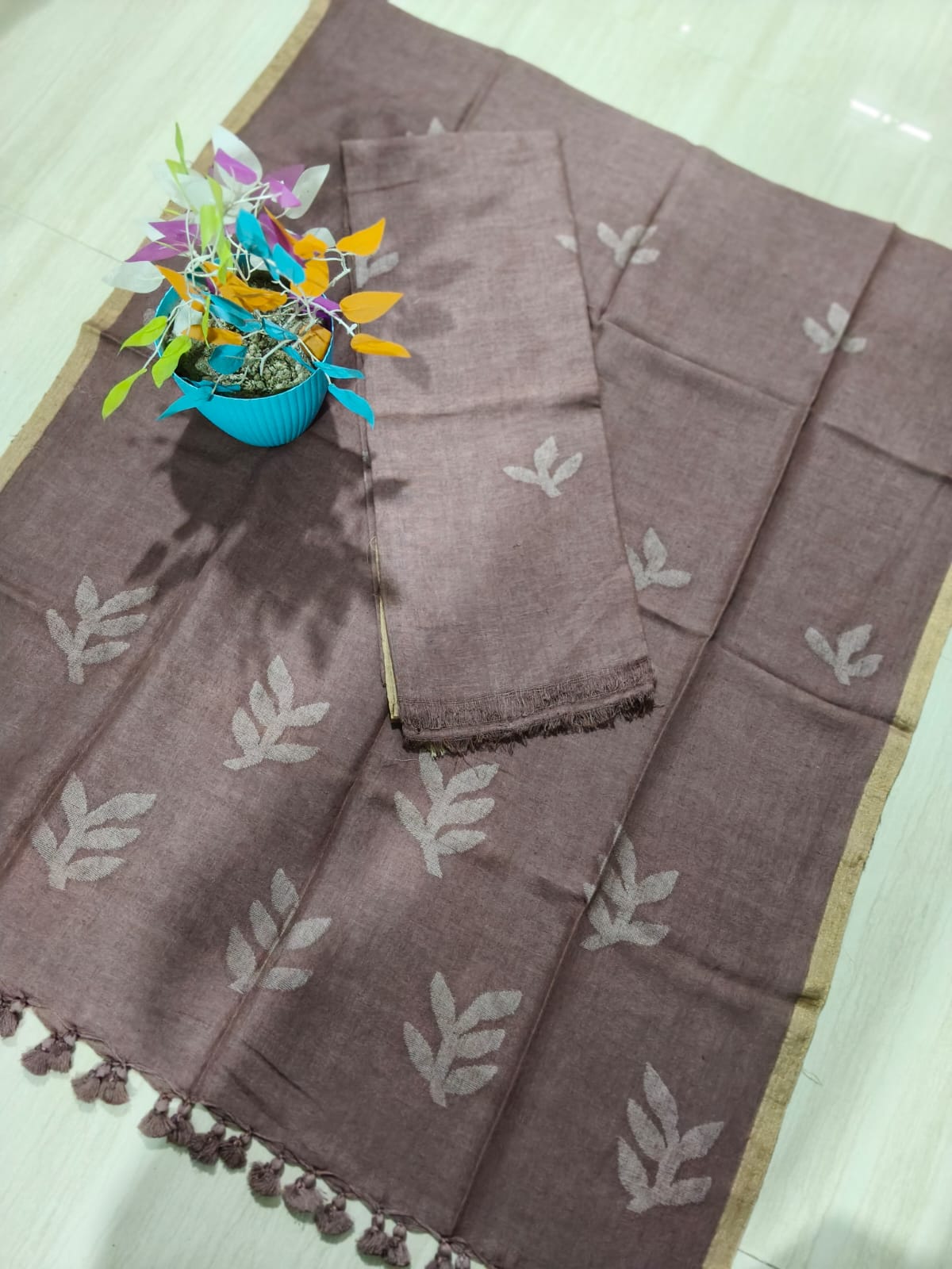 Tista Silk Linen Jamdani suit with needle-weaved leaf motifs and dupatta by Rihyaaz