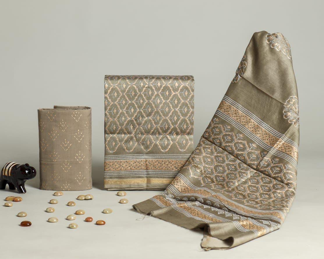 Royal Lady brown Bagru hand block printed Chanderi silk suit set with pure Chanderi silk dupatta and cotton bottom by Rihyaaz.