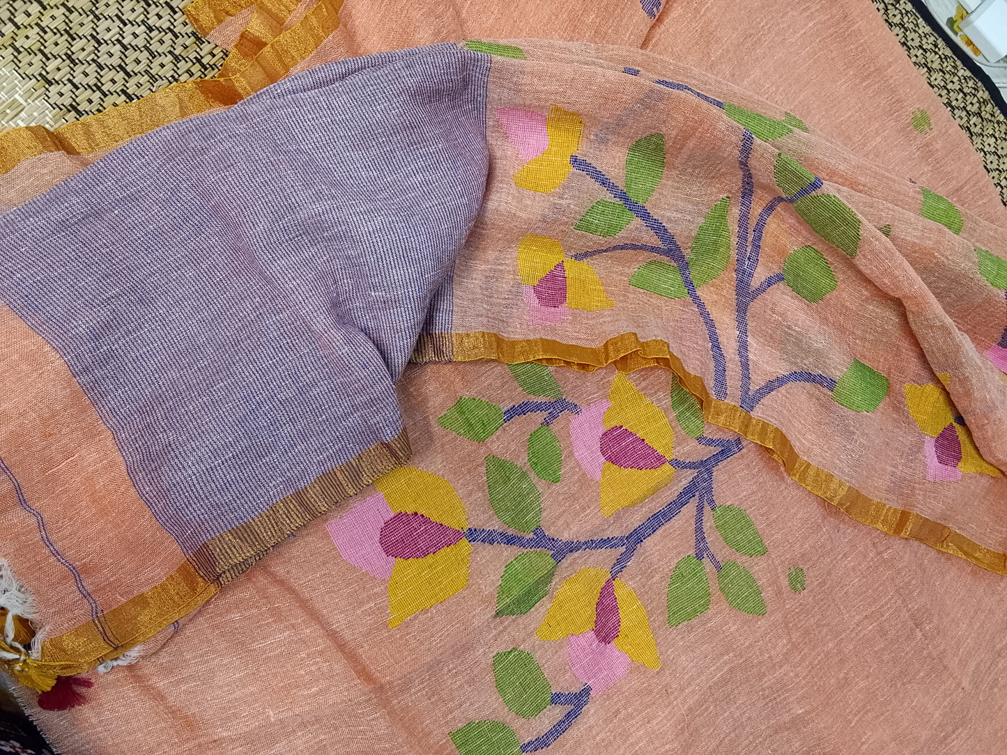 Surili – All Over Weaved Linen Suit for Women | Elegant Ethnic Linen Wear | Rihyaaz