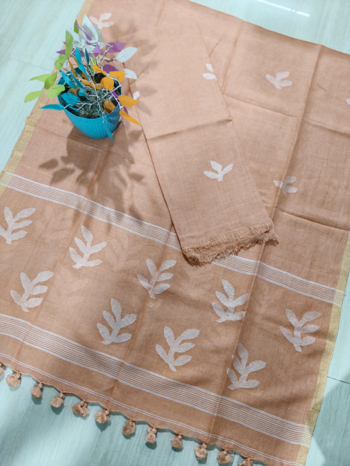 Tista Silk Linen Jamdani suit with needle-weaved leaf motifs and dupatta by Rihyaaz