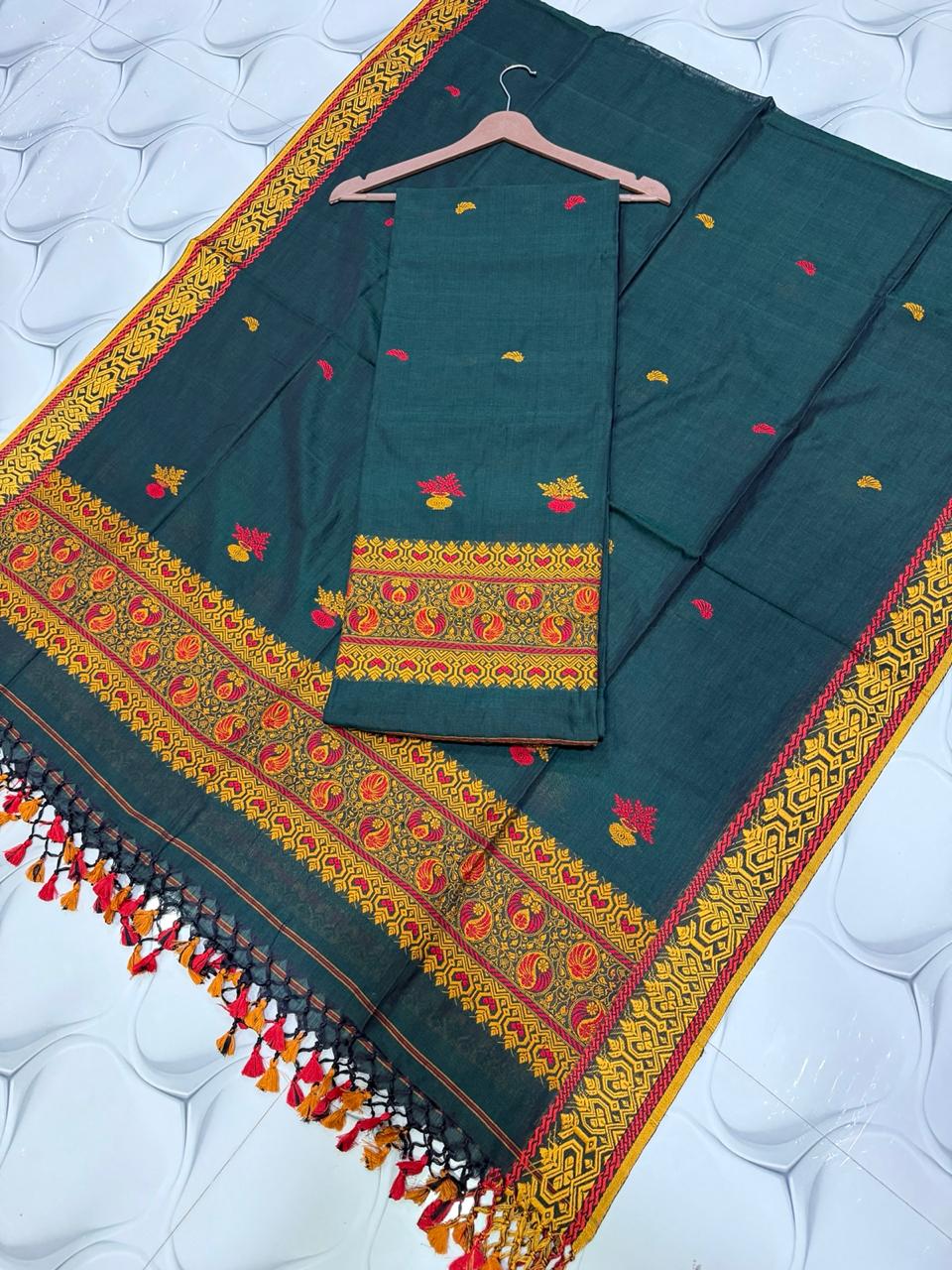 Rihyaaz Cotton Baluchuri Cotton-by-Cotton handwoven suit with 2.5 meter cotton top and 2.5 meter dupatta