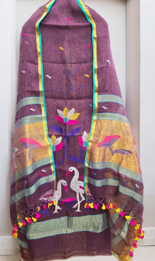 Kora Jayshree pure linen handwoven Jamdani kurti and dupatta set by Rihyaaz, featuring premium-quality traditional Indian handloom weaving.