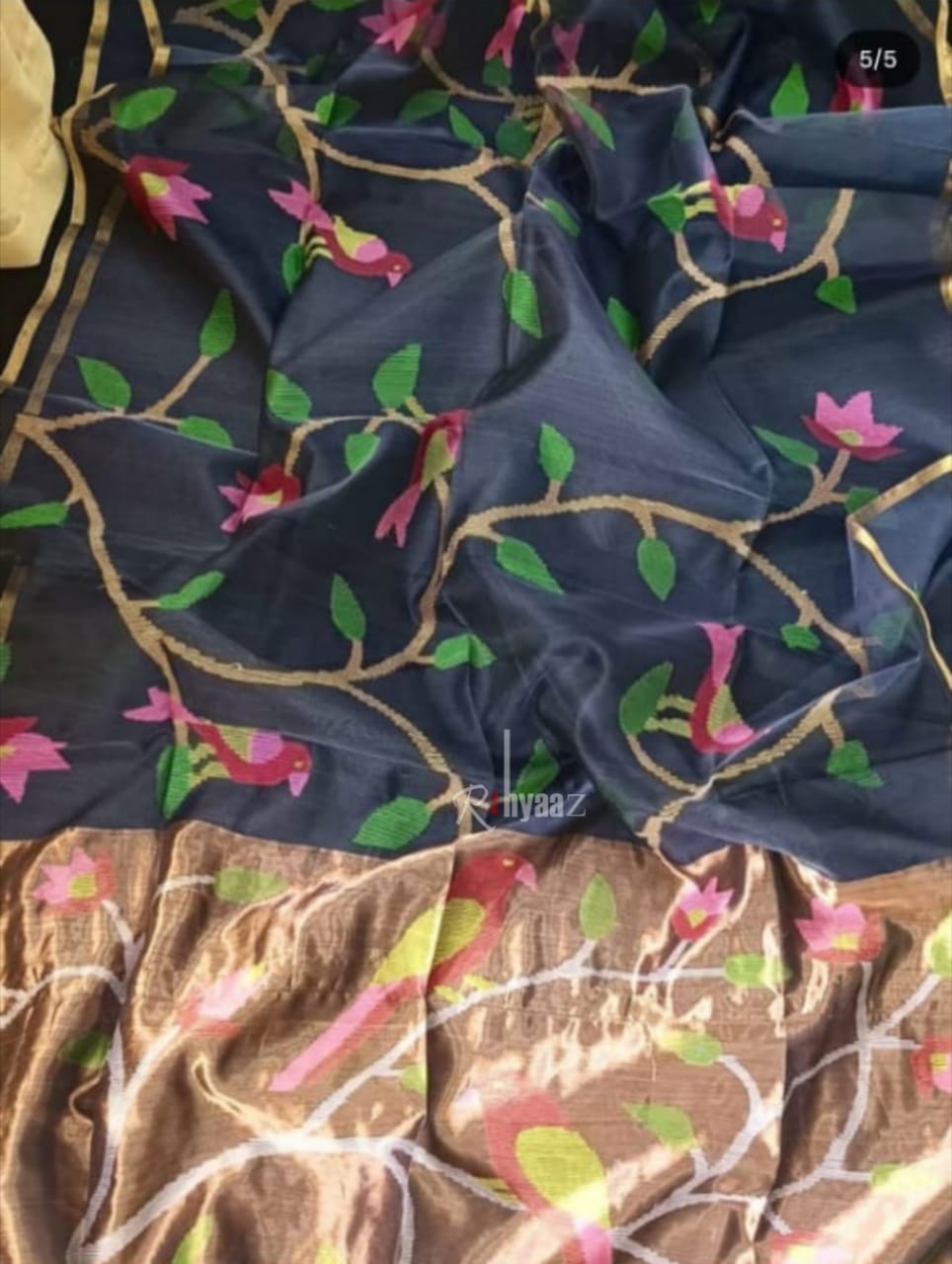Shakuntala Muslin bird motif all-over weaved jamdani saree with paithani palla by Rihyaaz