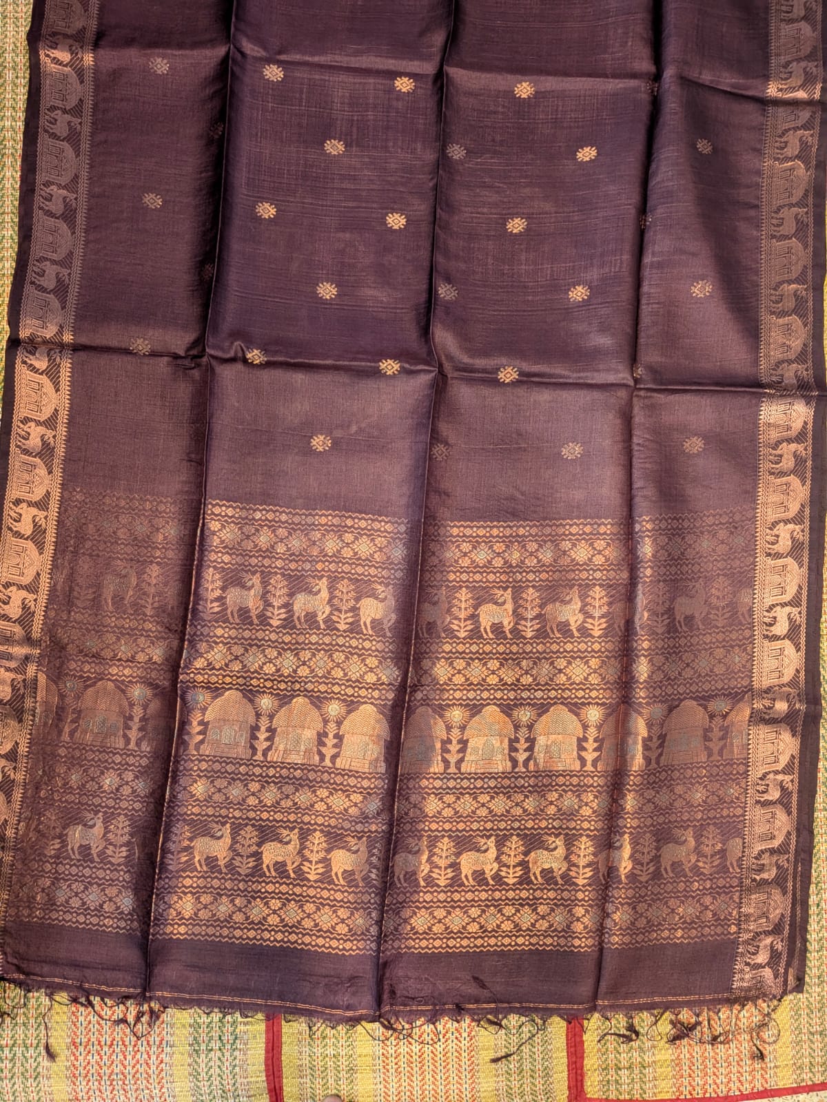 Hiran Dark brown pure Bengal Tussar silk Swarnachuri saree by Rihyaaz Fashions with running blouse piece.