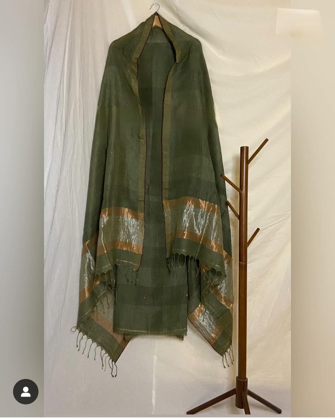 Sitara - Premium Linen by Linen Elegance suit for women by Rihyaaz featuring elegant handwoven linen fabric, luxurious ethnic design, and timeless festive wear.
