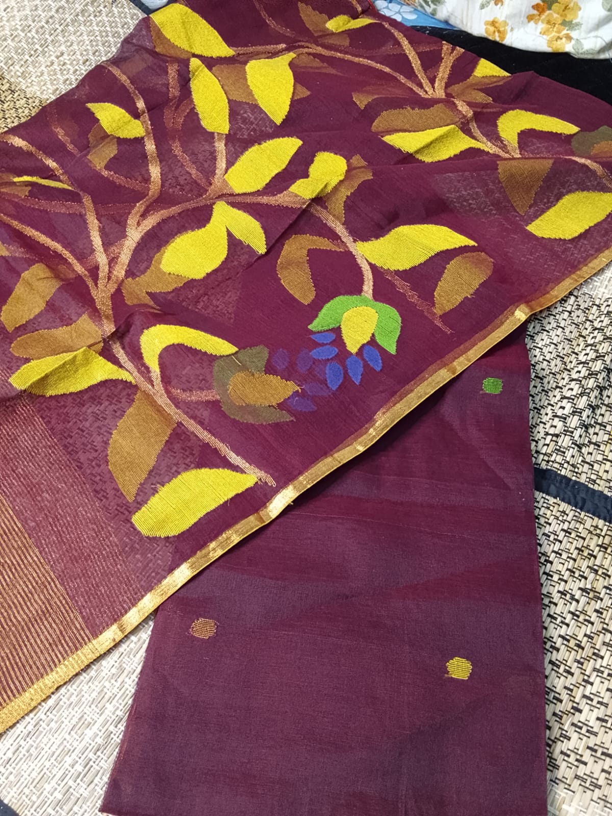 Madhabilata muslin cotton handwoven Needle Jamdani suit with intricate jaal-weaved dupatta by Rihyaaz