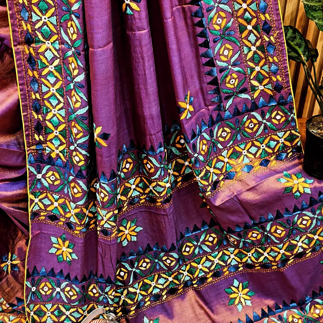 Satrangi Pure Handloom Raga Tissue Saree with handcrafted Kathiyawadi embroidery by Rihyaaz, luxury festive handwoven ethnic saree.