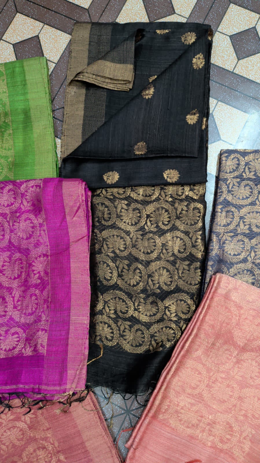 Festive Special Premium Matka Sarees with Beautiful Banarasi Pattern Zari Pallu | Rihyaaz Fashions