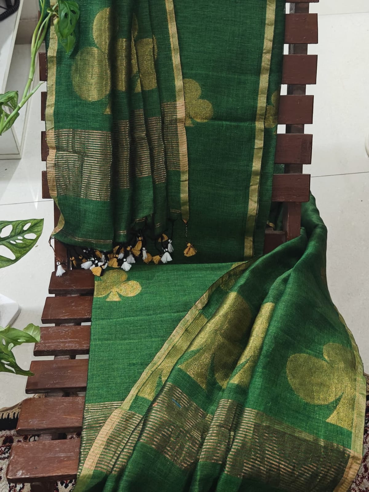 Chiri silk linen zari weaved suit with matching 2.5 x 2 metre dupatta by Rihyaaz, available in multiple colours and ready to dispatch.