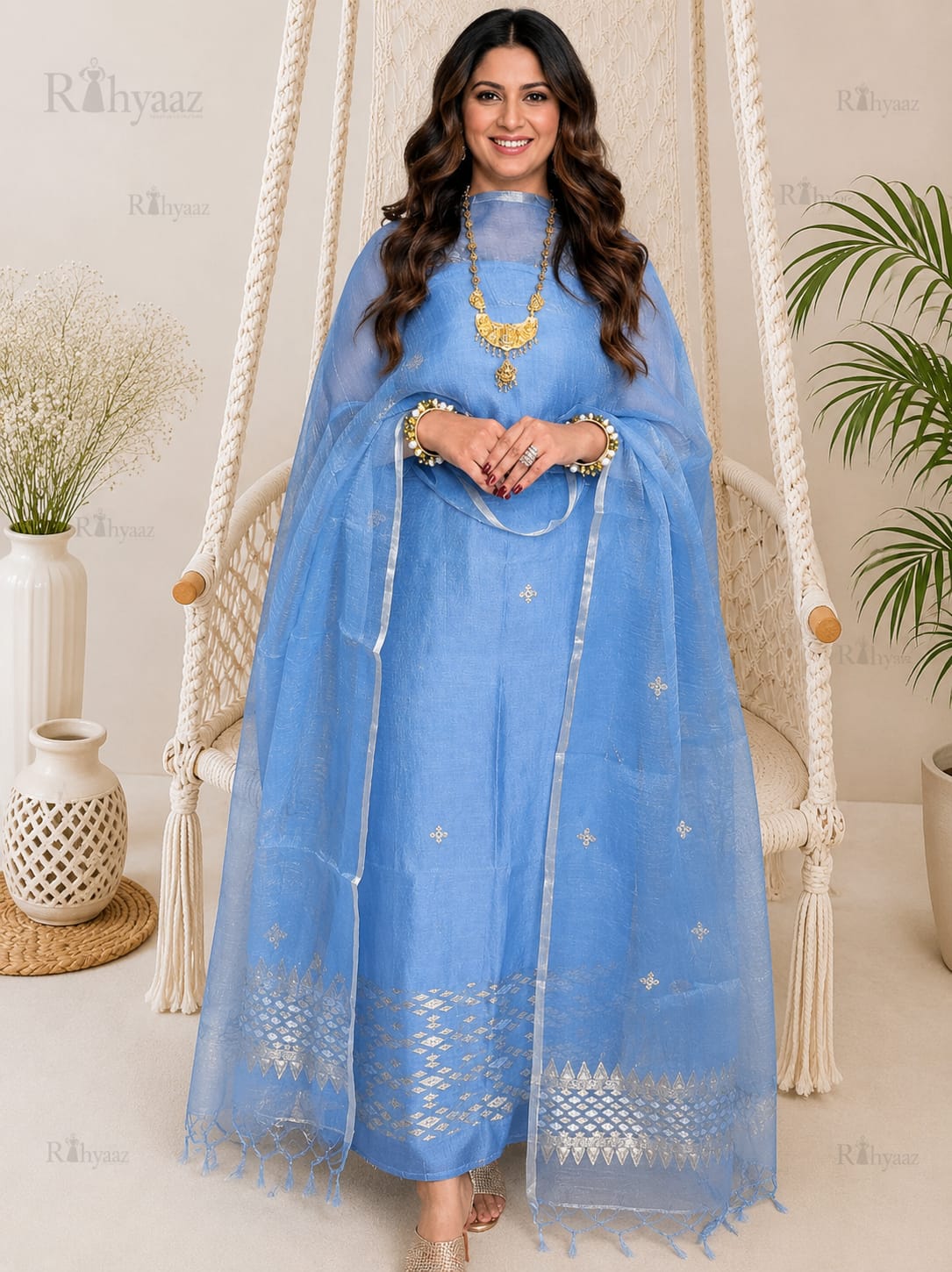 Abha by Rihyaaz – Silk linen dual zari Jamdani weaved suit with an elegant resham dupatta, handcrafted ethnic wear featuring traditional weaving and premium festive craftsmanship.