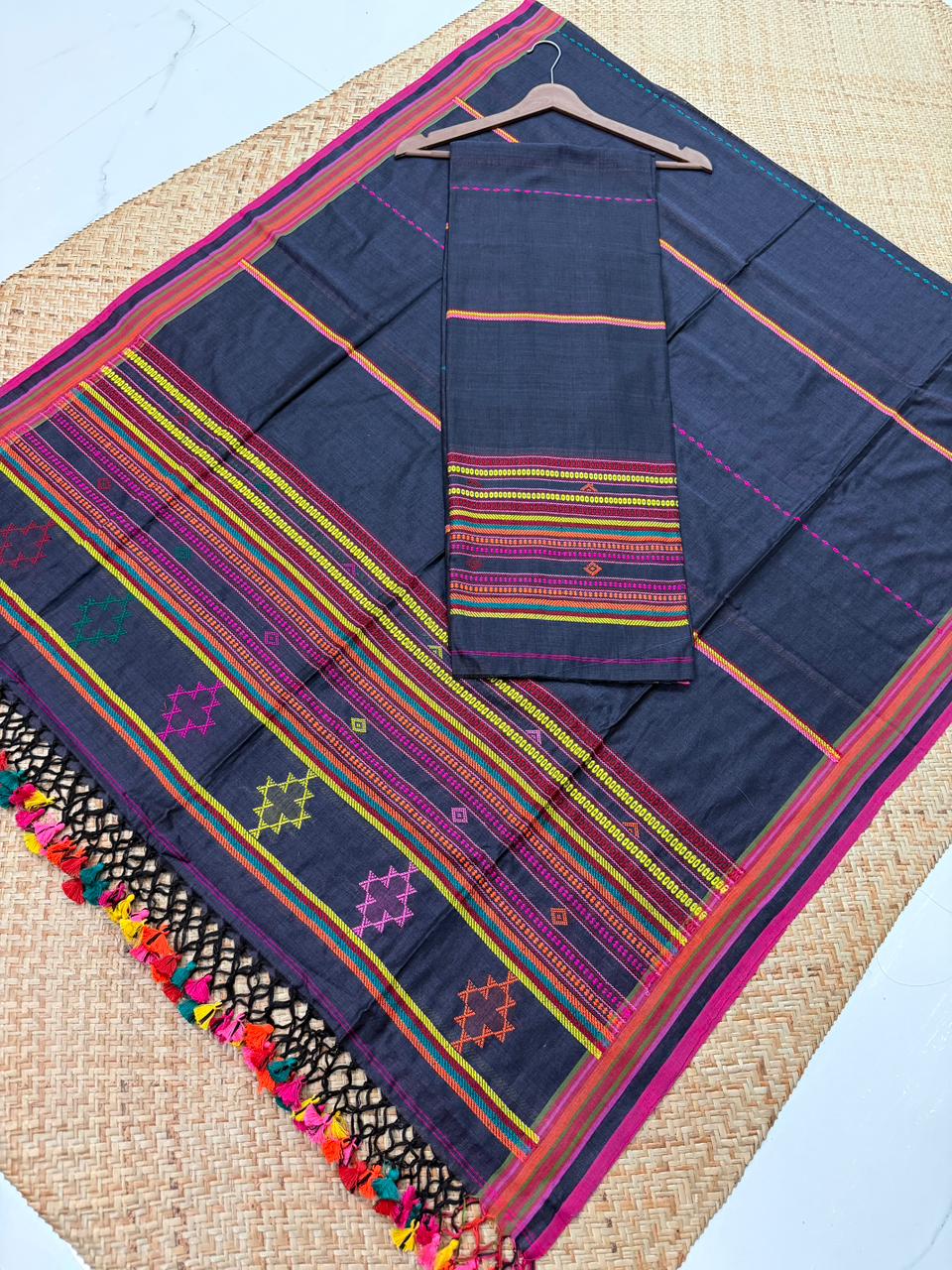 Bhujodi Jamdani pure cotton handwoven suit by Rihyaaz with 3 meter top and 2.5 meter dupatta.