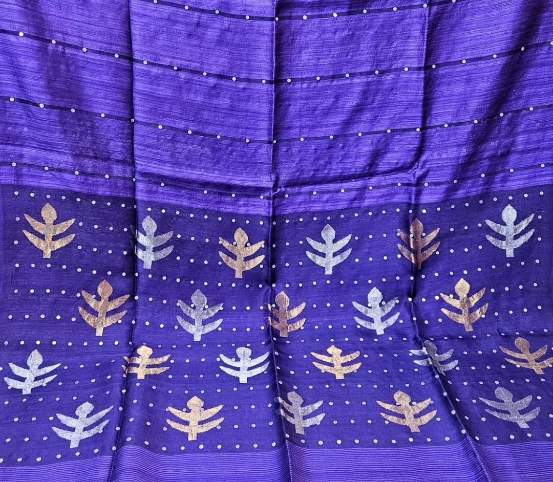 🌟 Taru – Matka/ Muslin Silk Dual Zari & Sequin Saree | All Over White Sequin/ Sea Shell Woven | A Handwoven Elegance by Rihyaaz