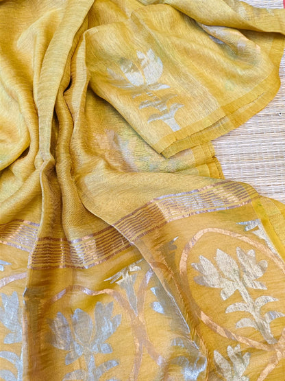 Padmini - Lotus Fusion Silk Linen Saree by Rihyaaz, premium handwoven silk linen saree with lotus-inspired design, lightweight festive ethnic wear for weddings and celebrations.