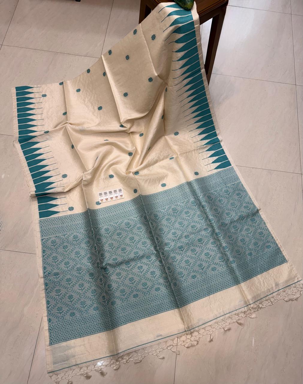 Authentic Pure Bengal Gachhi Tussar 3-Ply Traditional Jamdani Handloom Saree by Rihyaaz with running blouse piece and Government Silk Mark Tag.