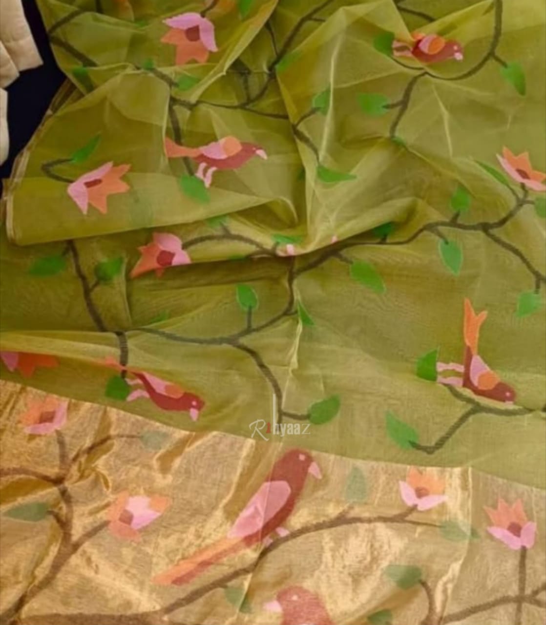 Shakuntala Muslin bird motif all-over weaved jamdani saree with paithani palla by Rihyaaz