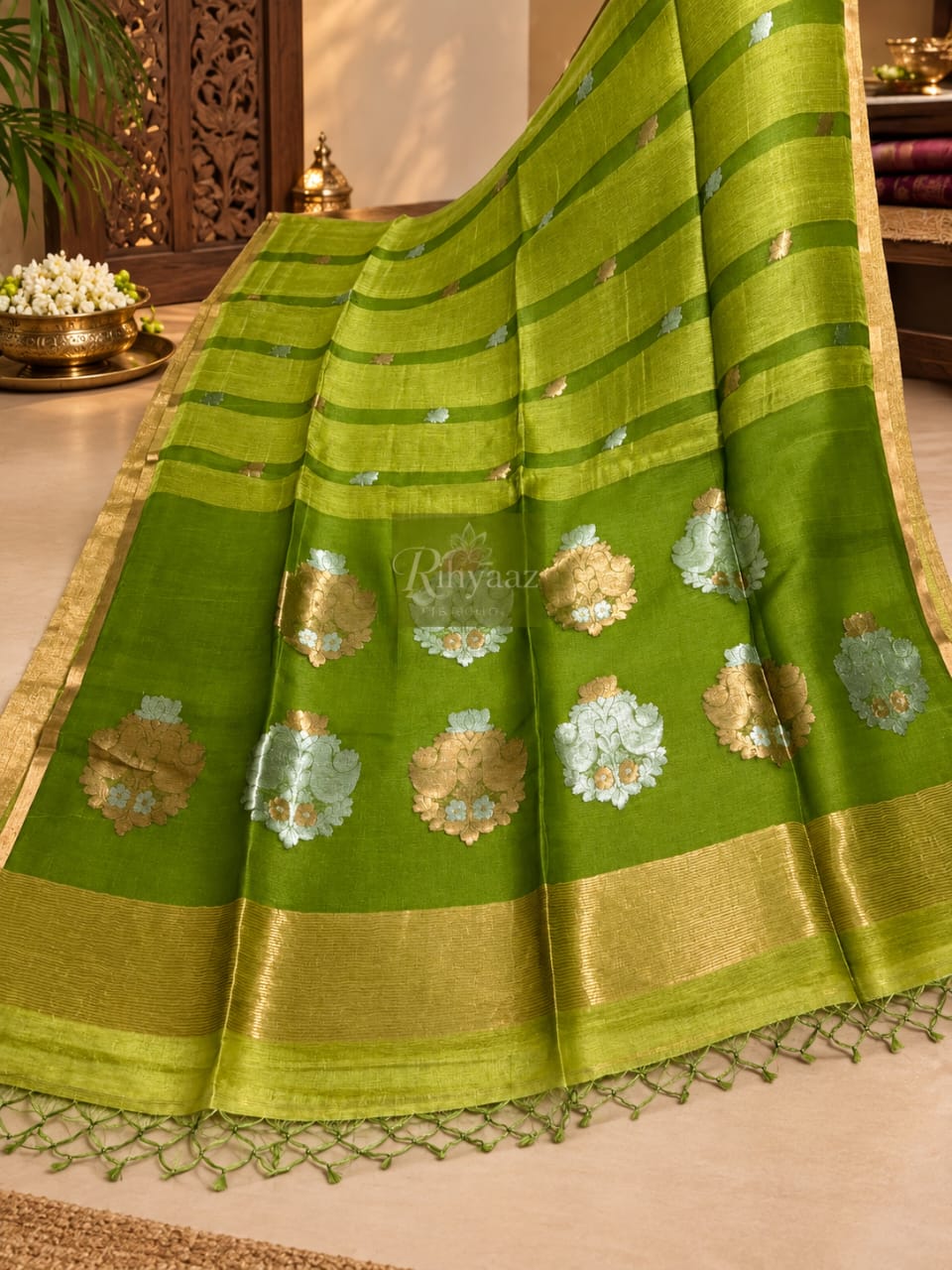 Aarti Lime green premium Resham by linen silk dual zari weaved Jamdani saree with intricate handwoven Jamdani detailing by Rihyaaz Fashions