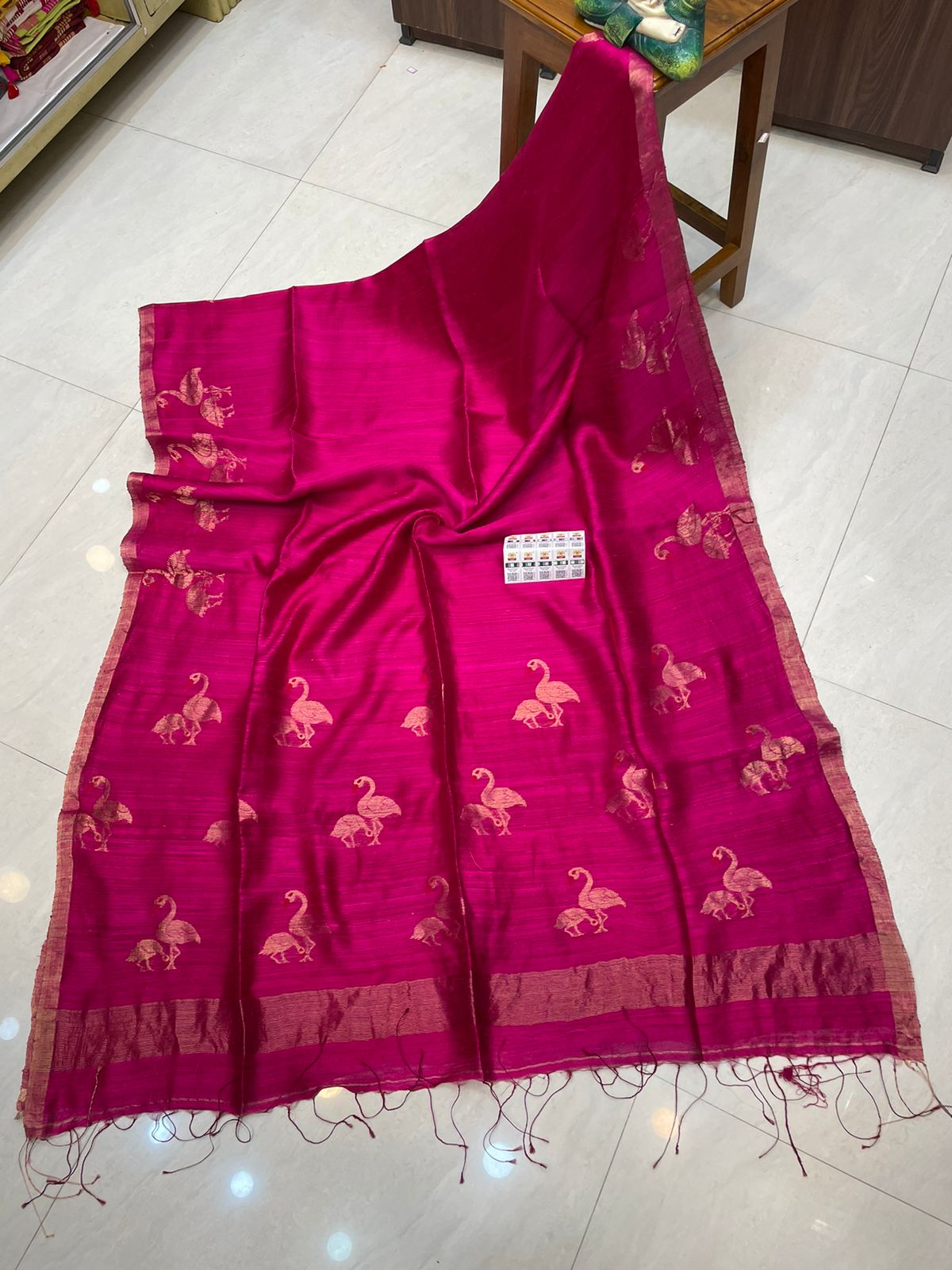 Stork dual zari silk Matka saree by Rihyaaz featuring rich handwoven texture and elegant traditional zari detailing.