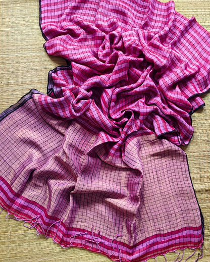 Jaal premium Checkbox Linen saree in Jayashree linen with tested zari tissue palla, sleek black border and blouse piece by Rihyaaz.